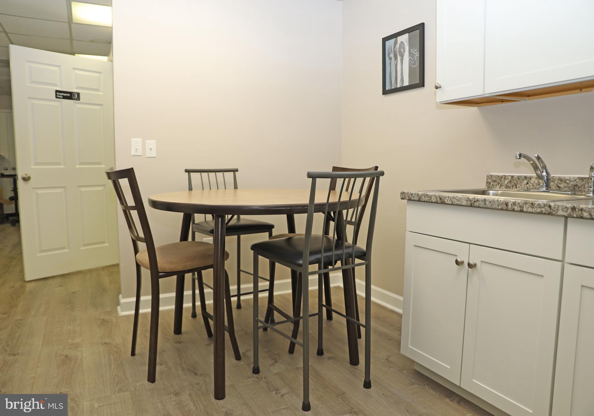 BRIARWOOD PROFESSIONAL BUILDING - Commercial Lease