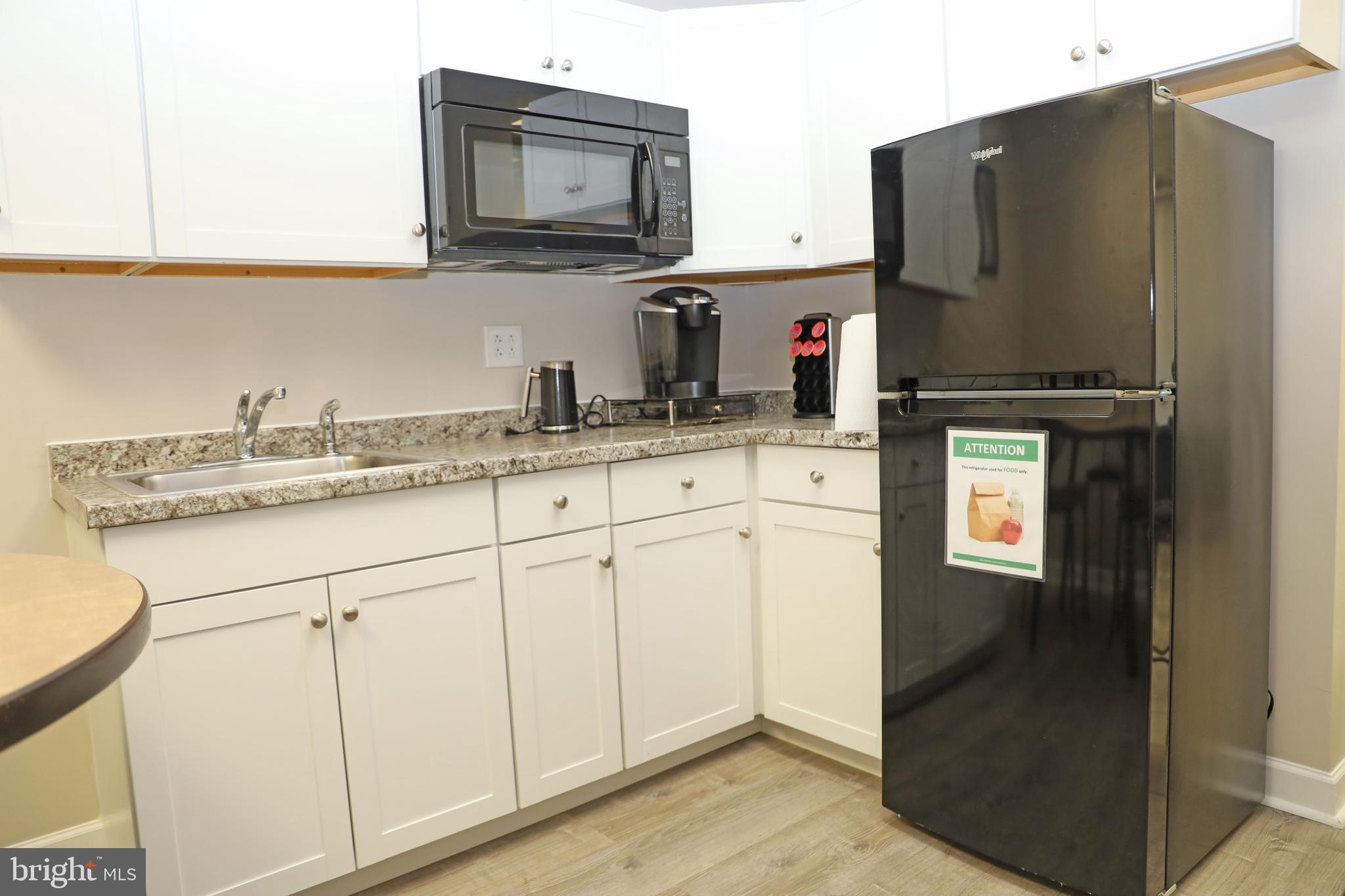 BRIARWOOD PROFESSIONAL BUILDING - Commercial Lease