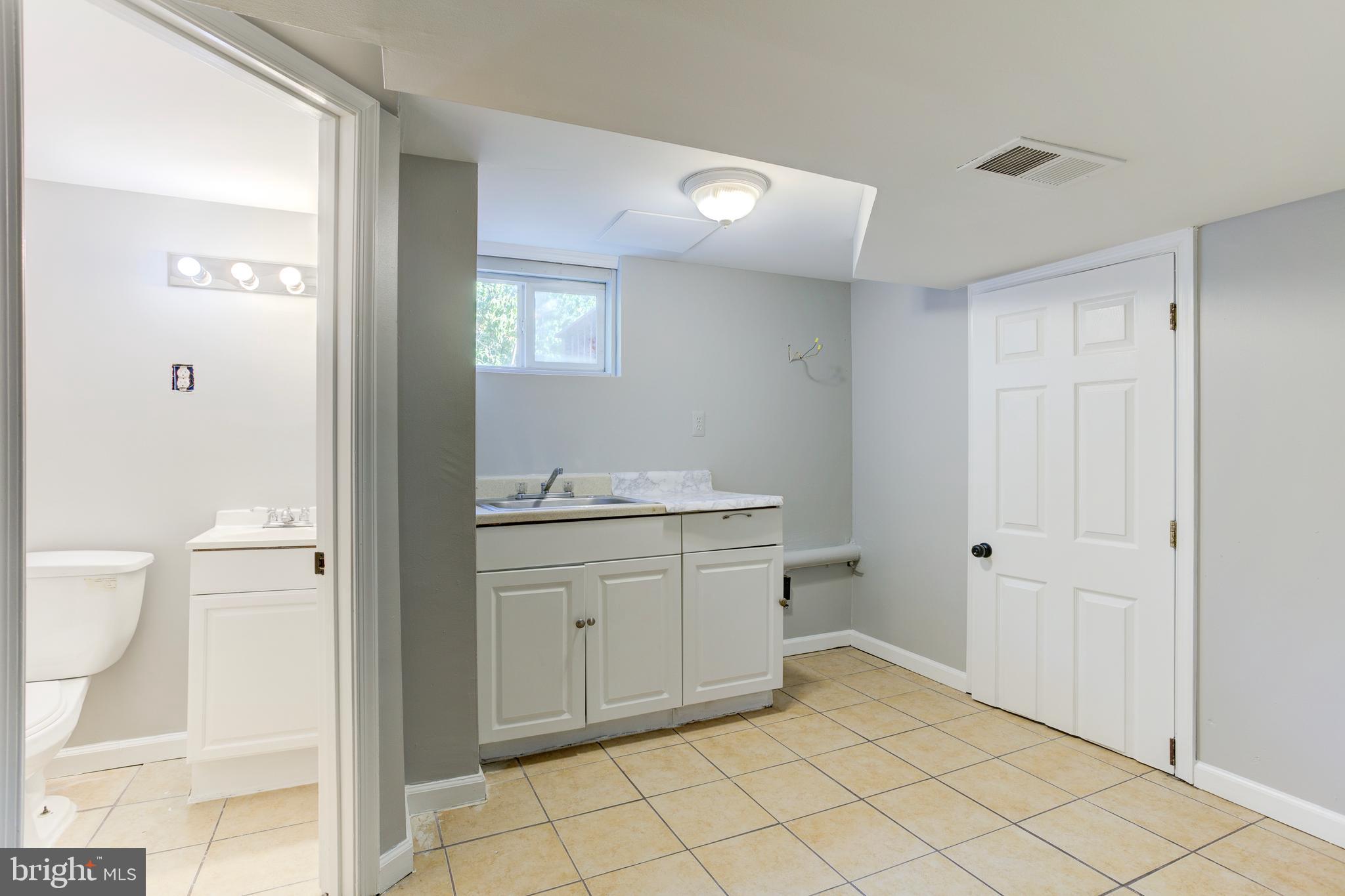 CHILLUM MANOR - Residential