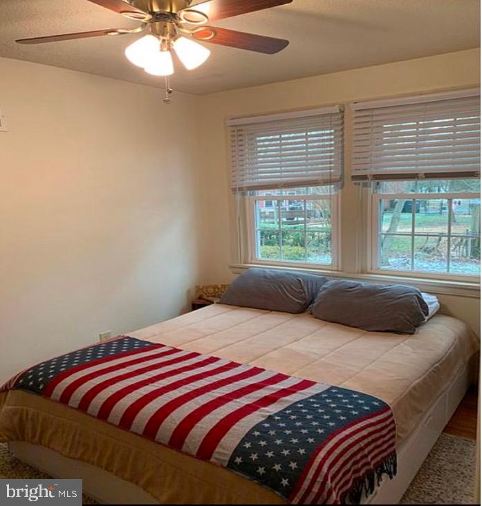 HOLLIN HALL VILLAGE - Residential Lease