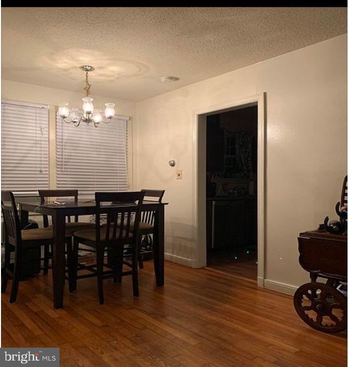 HOLLIN HALL VILLAGE - Residential Lease