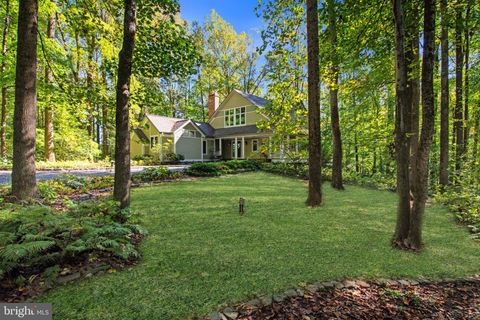 Photo of 201 Biggs Purchase Lane, LOTHIAN, MD 20711 (MLS # MDAA2129652)