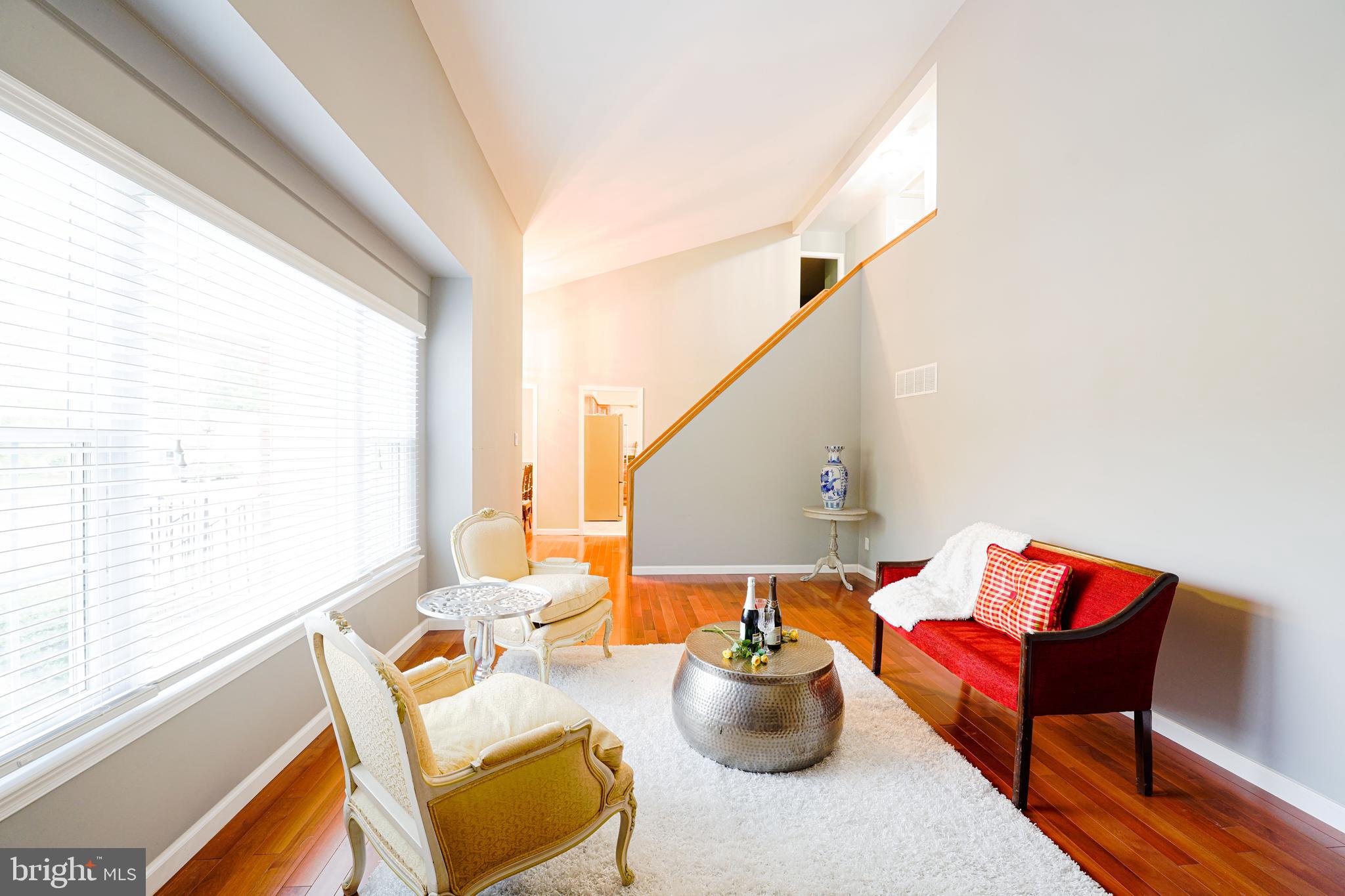 HUNTINGTON EAST - Residential