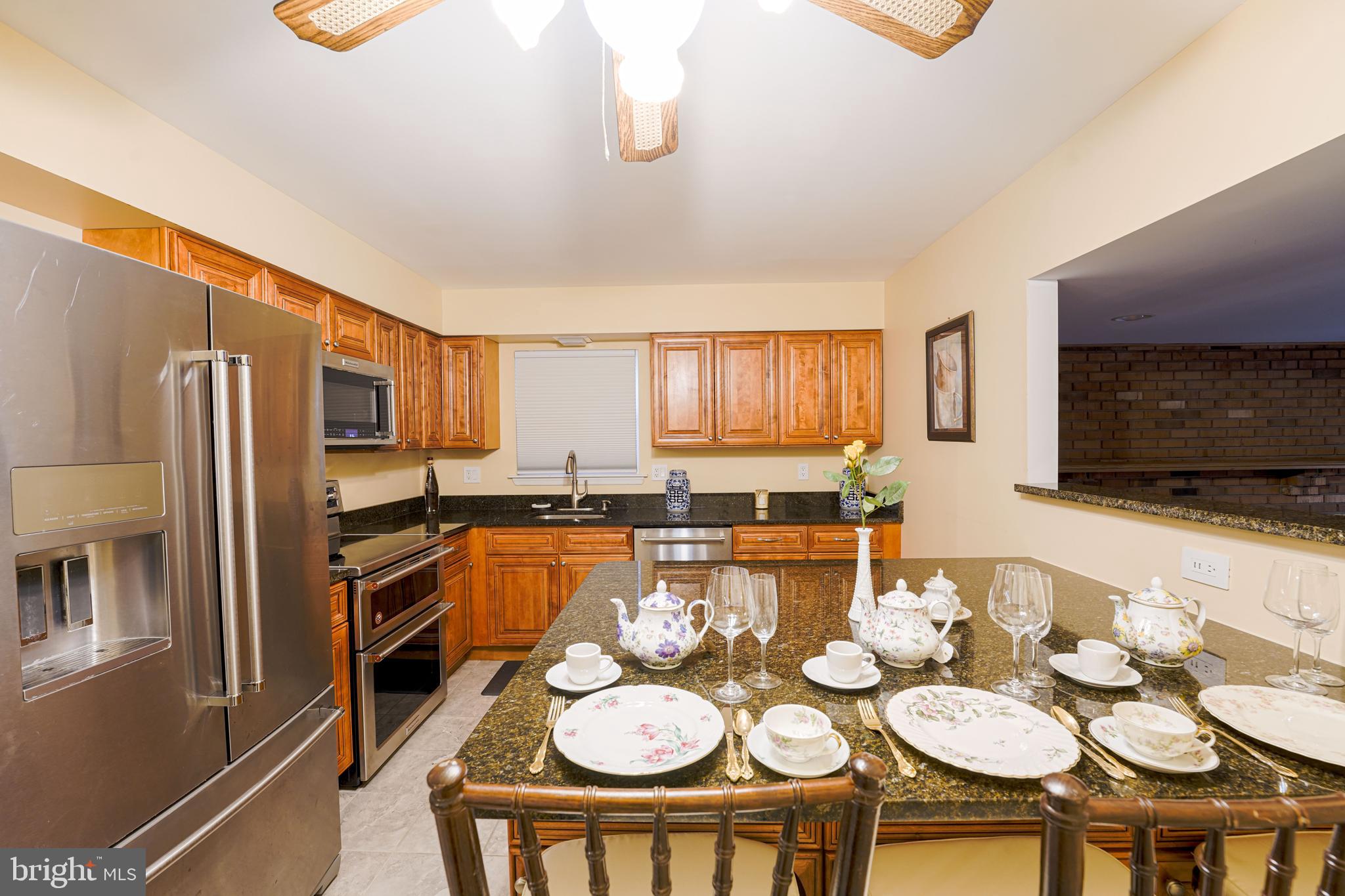 HUNTINGTON EAST - Residential