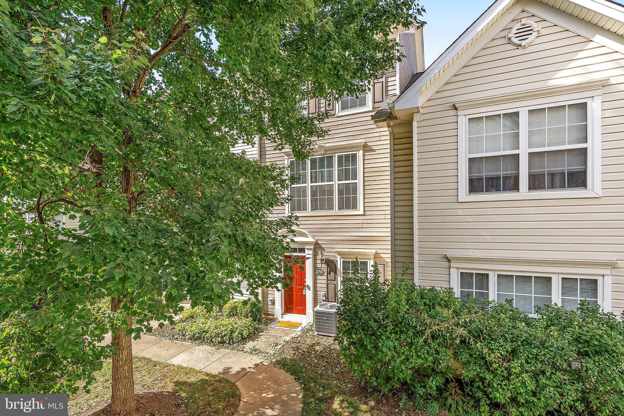 PARKSIDE AT ASHBURN - Residential