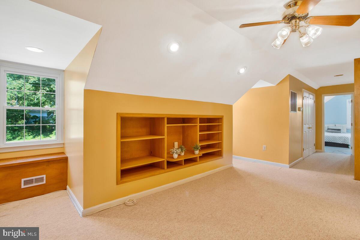 COLLEGE HEIGHTS ESTATES - Residential