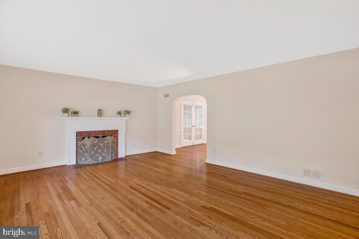 COLLEGE HEIGHTS ESTATES - Residential