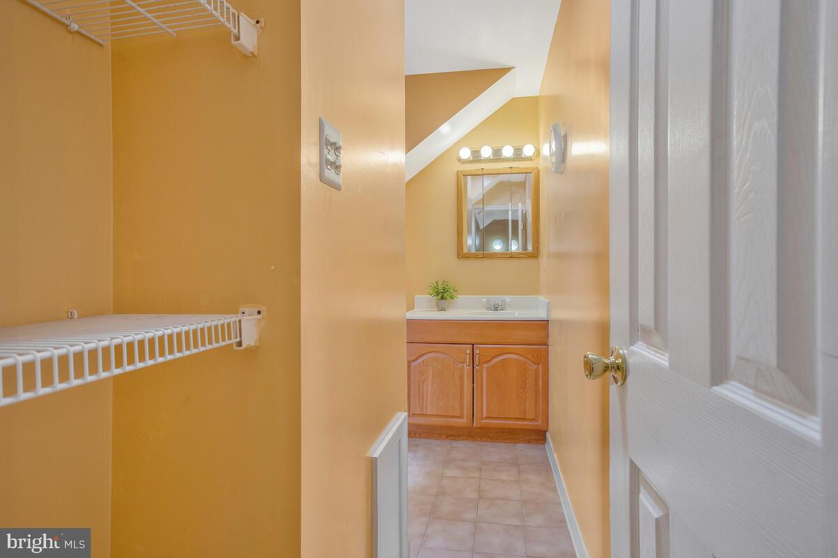 COLLEGE HEIGHTS ESTATES - Residential