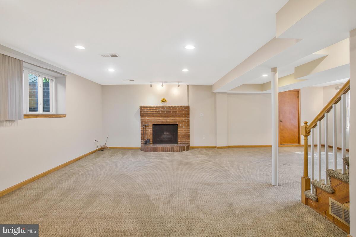 COLLEGE HEIGHTS ESTATES - Residential