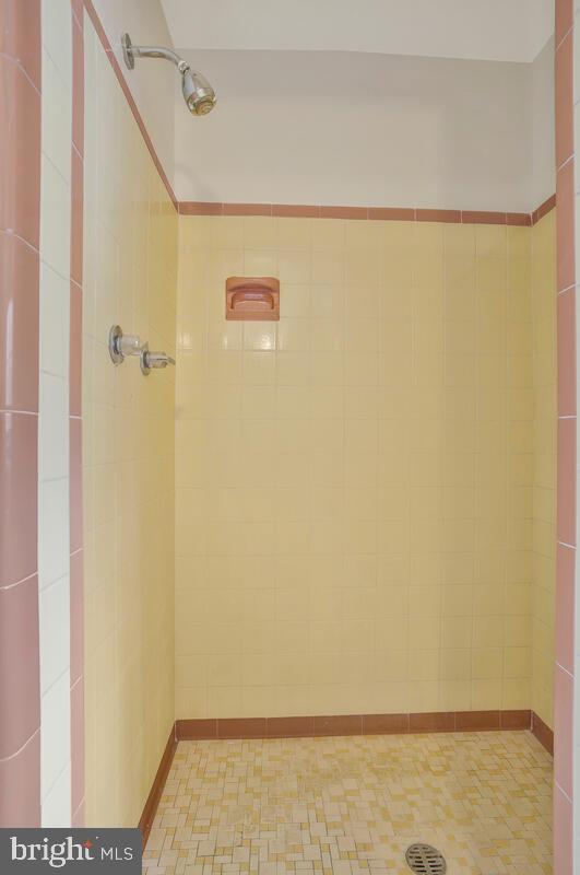 COLLEGE HEIGHTS ESTATES - Residential