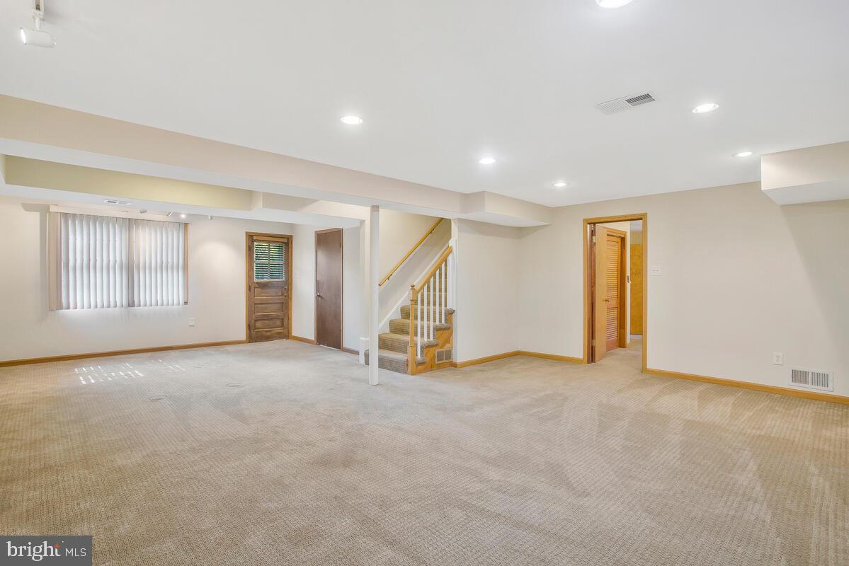 COLLEGE HEIGHTS ESTATES - Residential