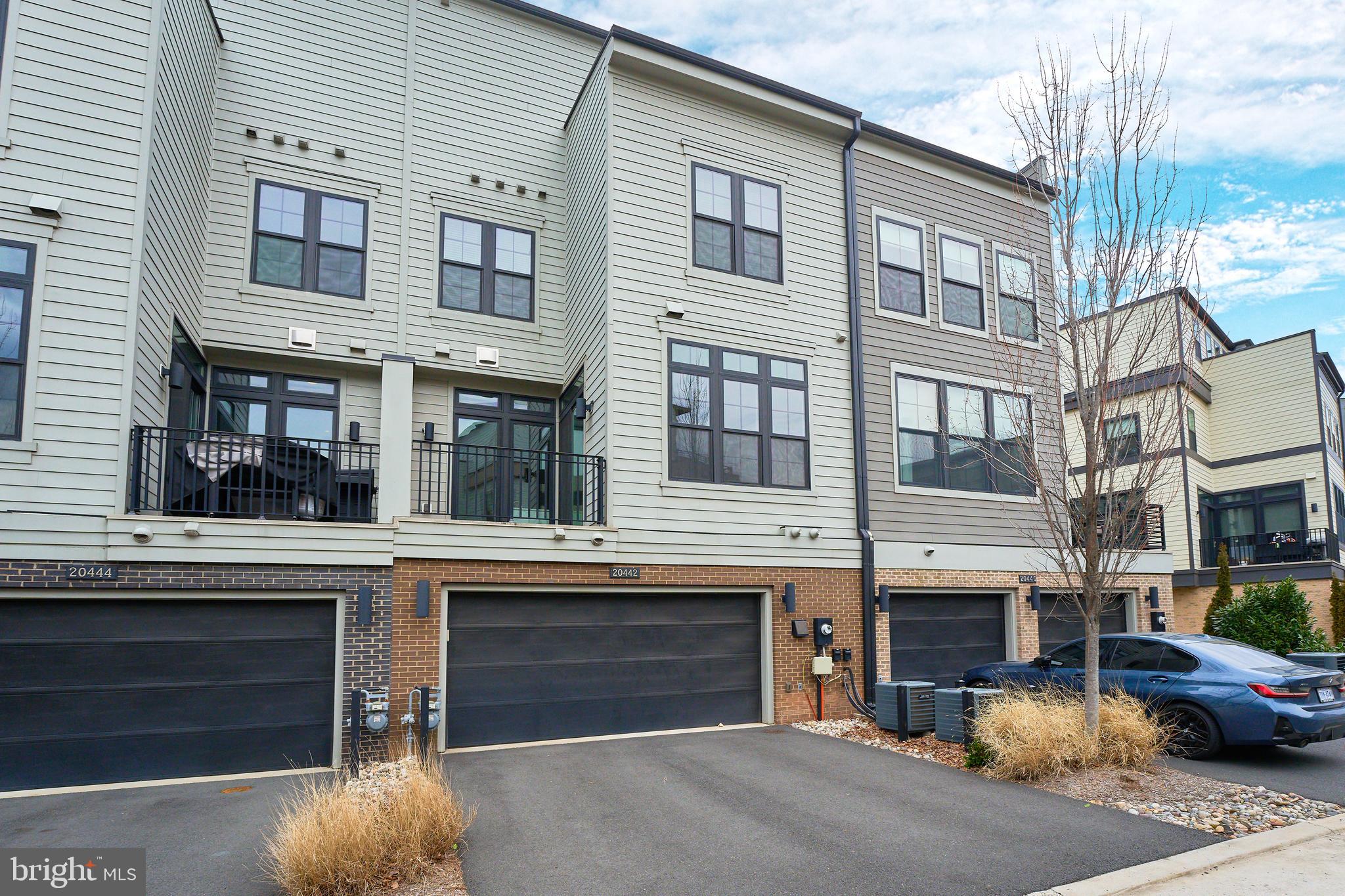 ONE LOUDOUN - Residential Lease