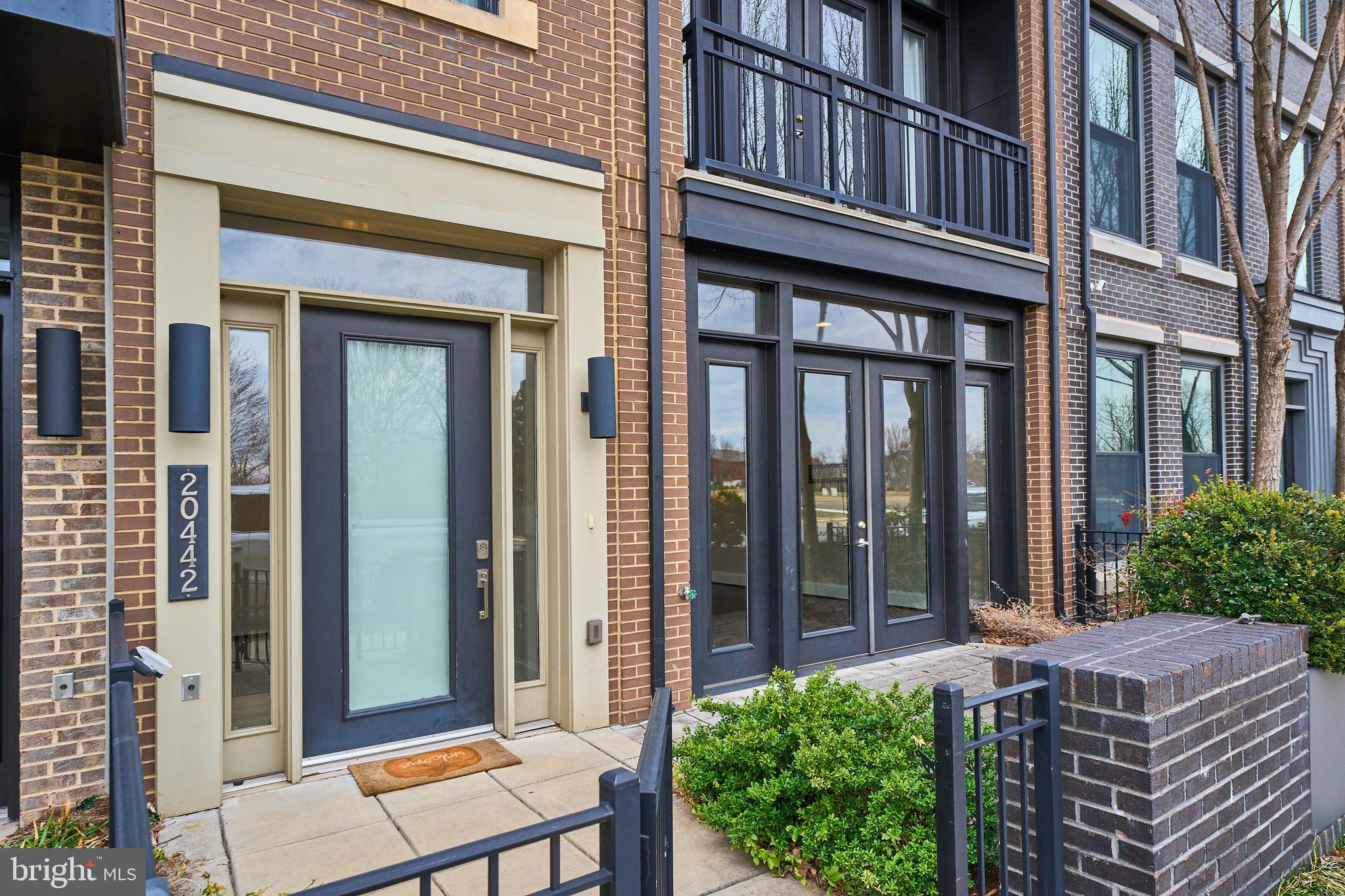 ONE LOUDOUN - Residential Lease