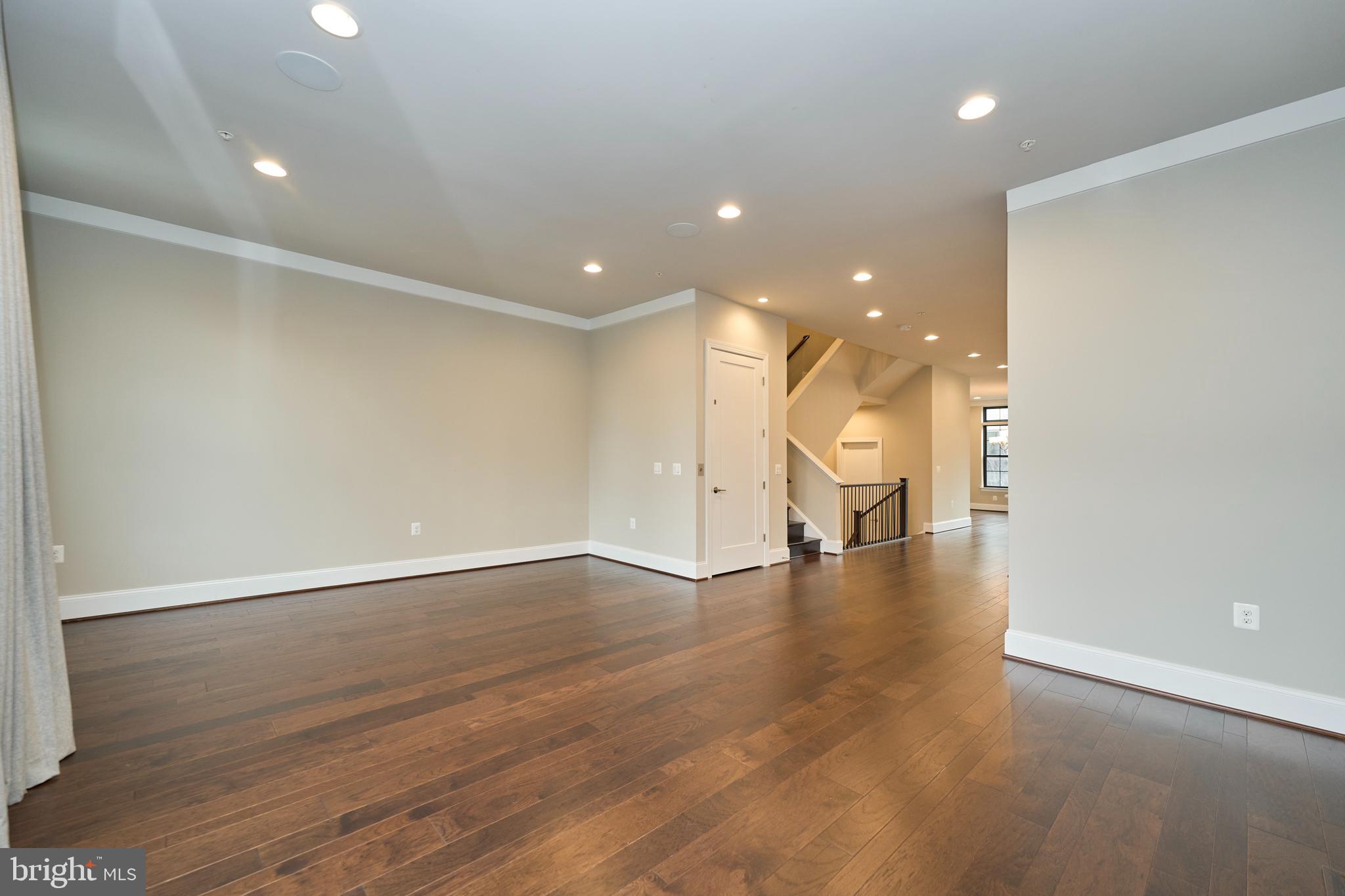 ONE LOUDOUN - Residential Lease