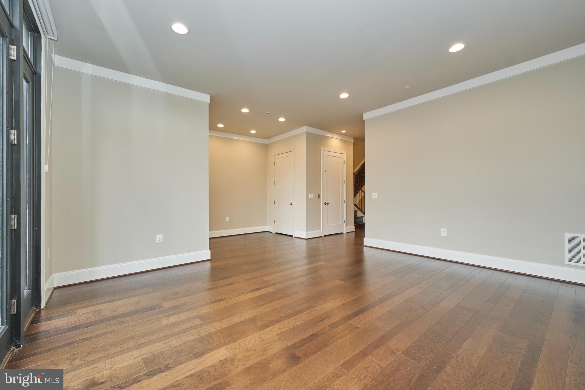 ONE LOUDOUN - Residential Lease