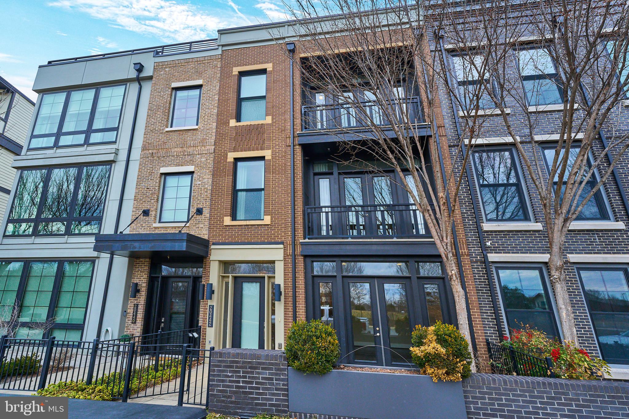 ONE LOUDOUN - Residential Lease