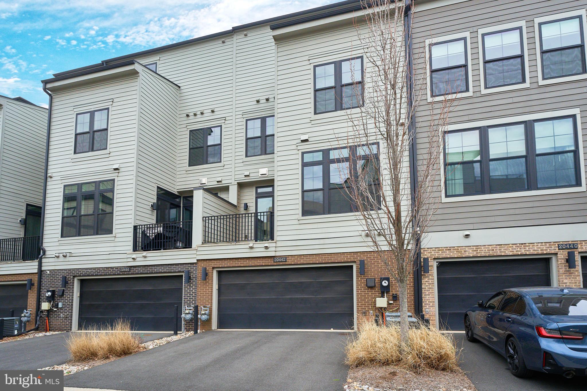 ONE LOUDOUN - Residential Lease