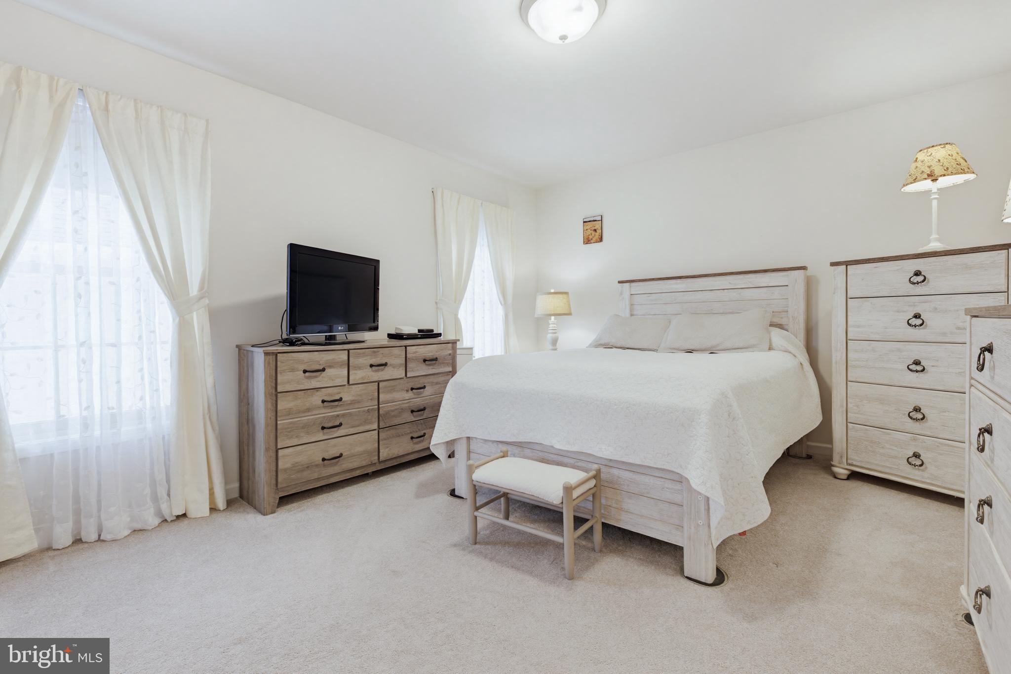 BROOKSHIRE - Residential