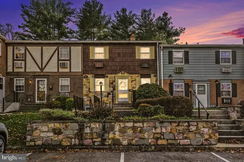 207 Walnut Hill Road Unit B4, West Chester, PA 19382 - MLS#: PACT2113568