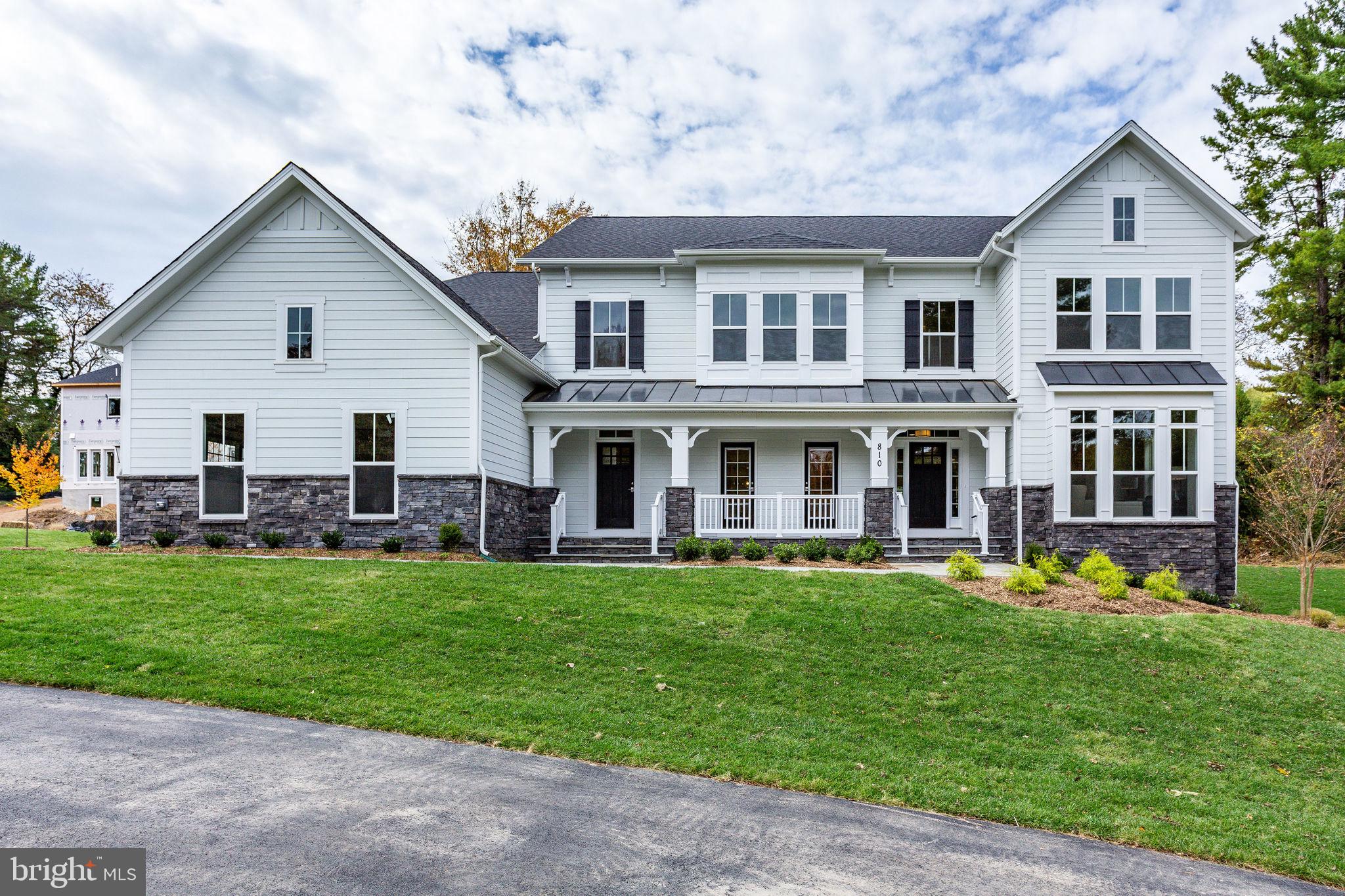 BROYHILL GLEN GARY PARK - Residential