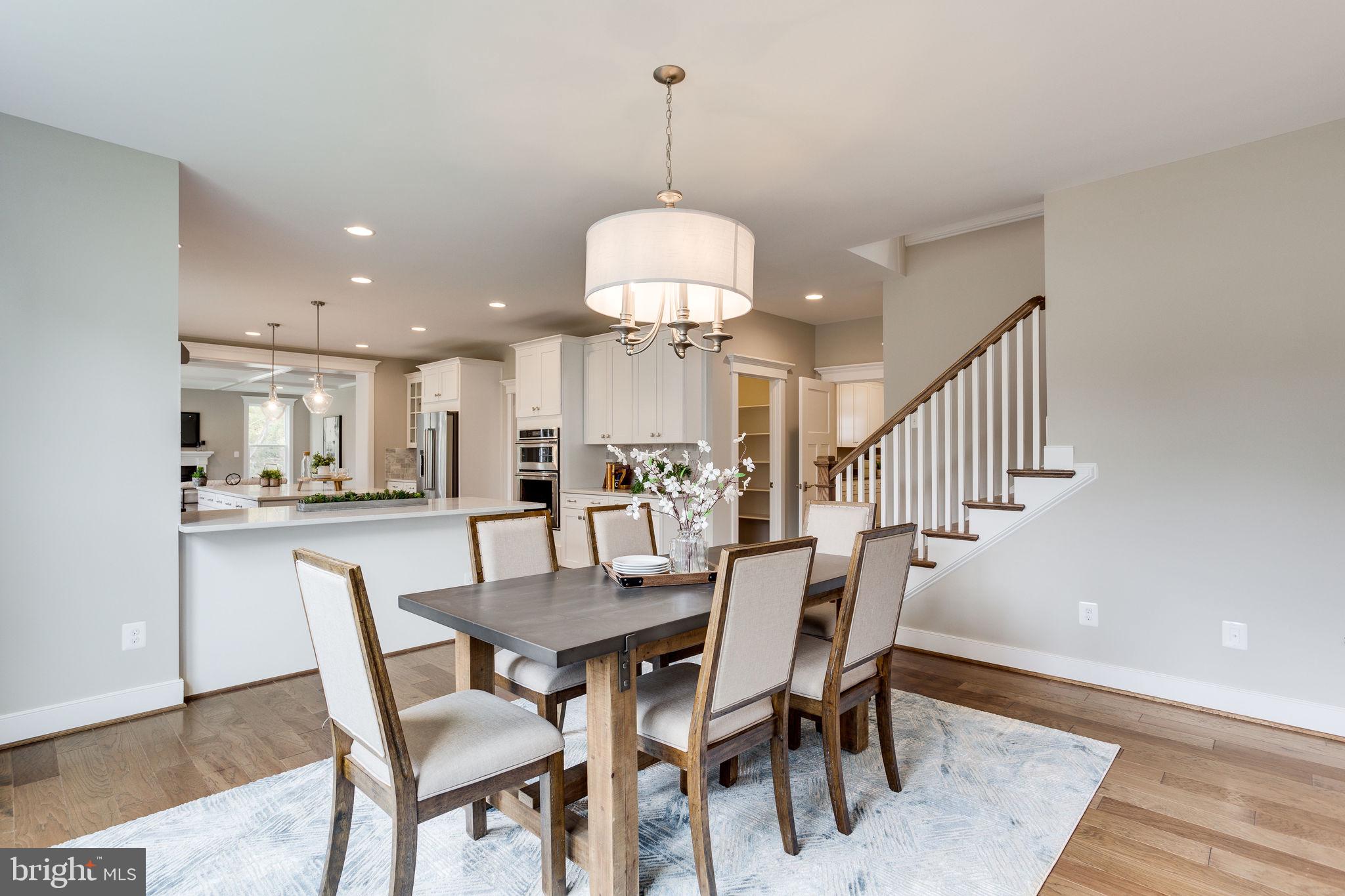 BROYHILL GLEN GARY PARK - Residential