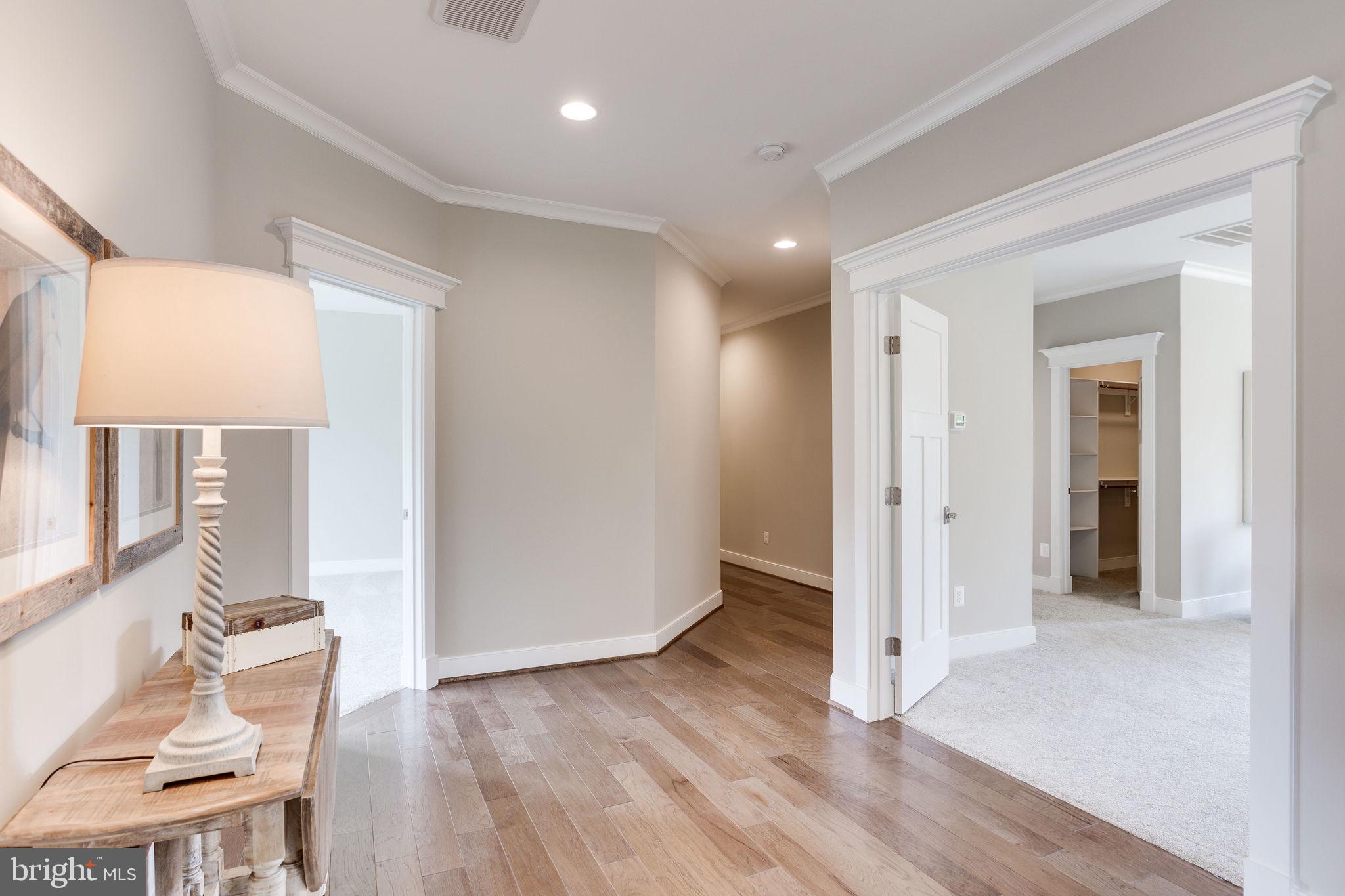 BROYHILL GLEN GARY PARK - Residential