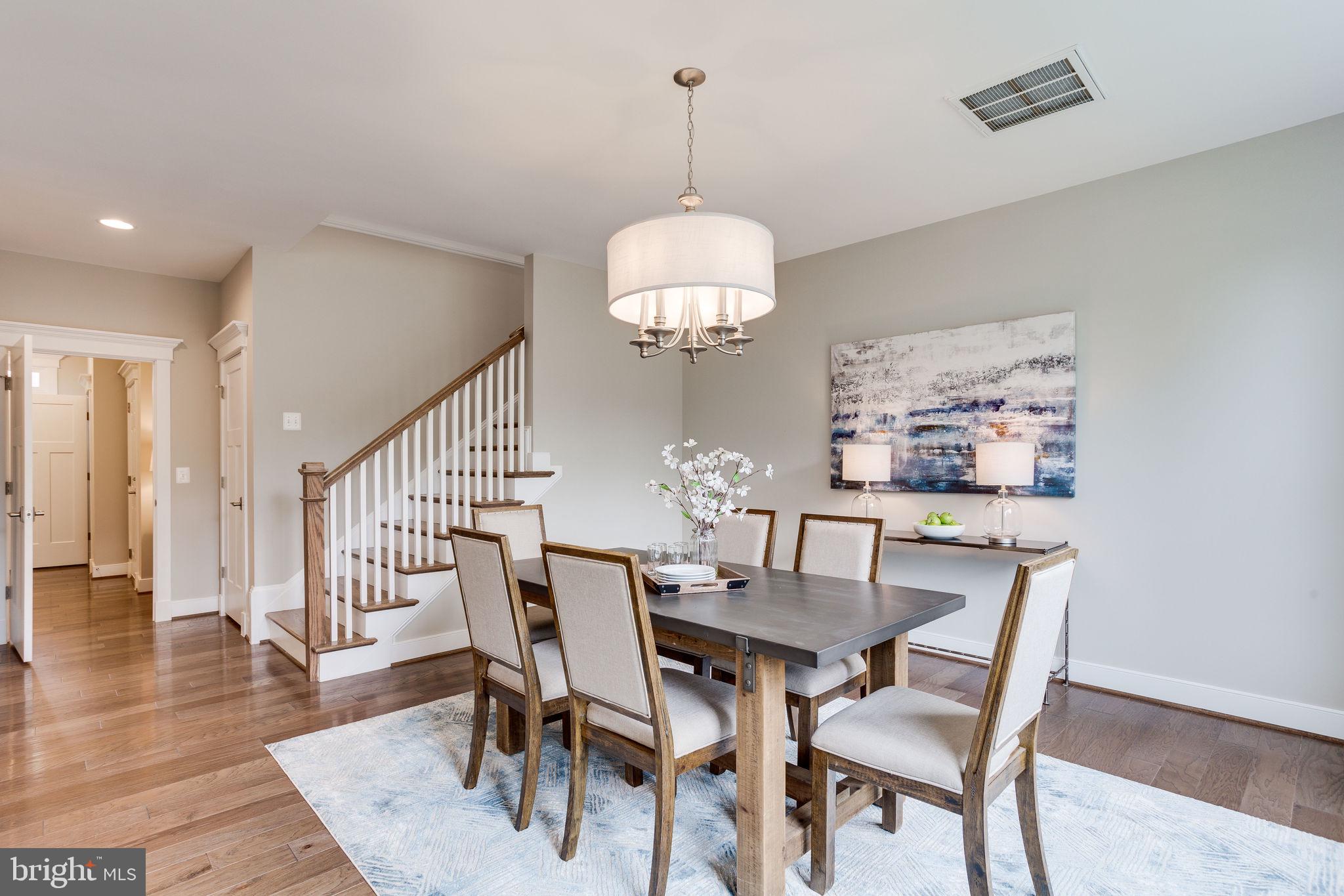 BROYHILL GLEN GARY PARK - Residential