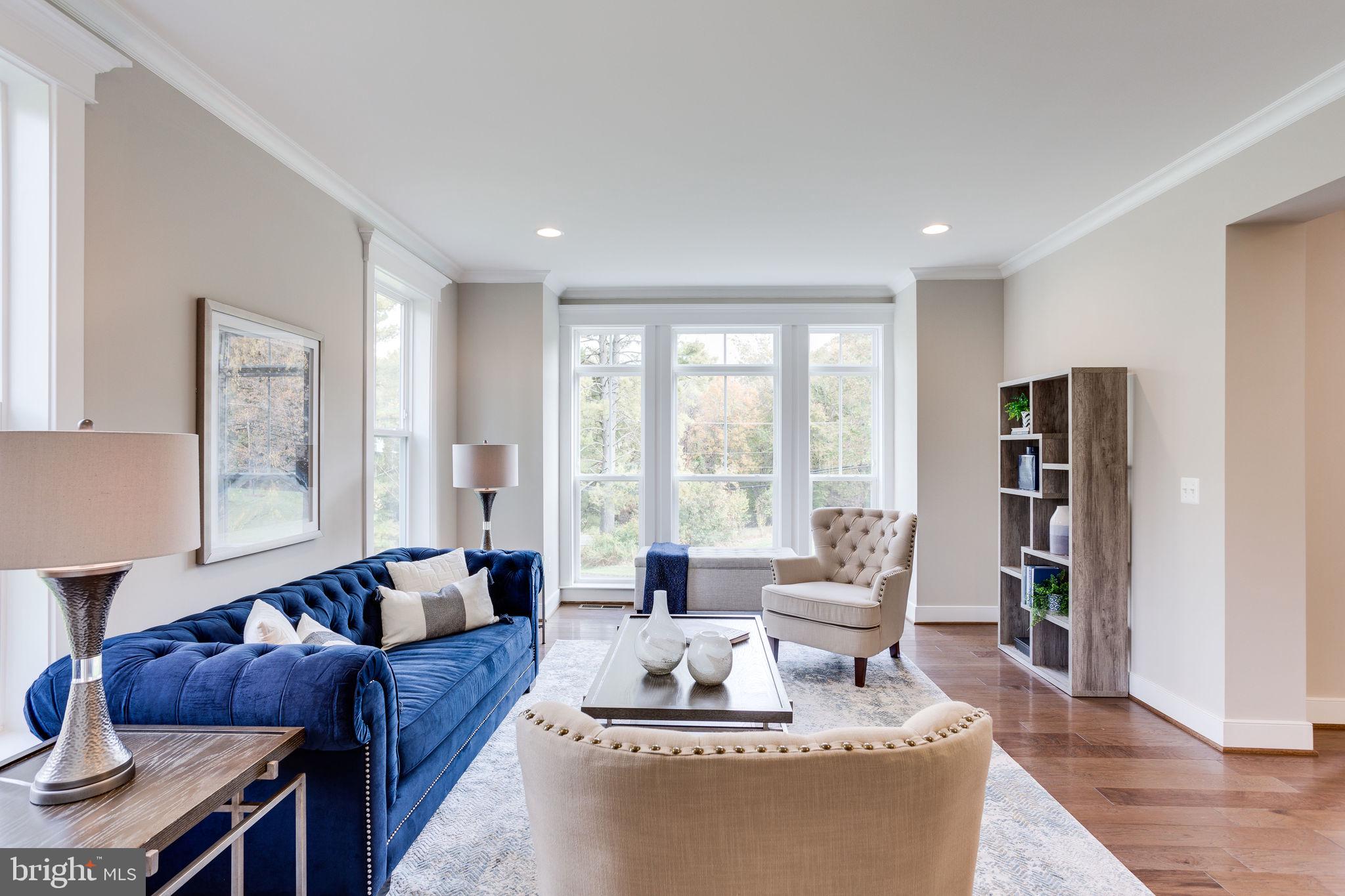 BROYHILL GLEN GARY PARK - Residential