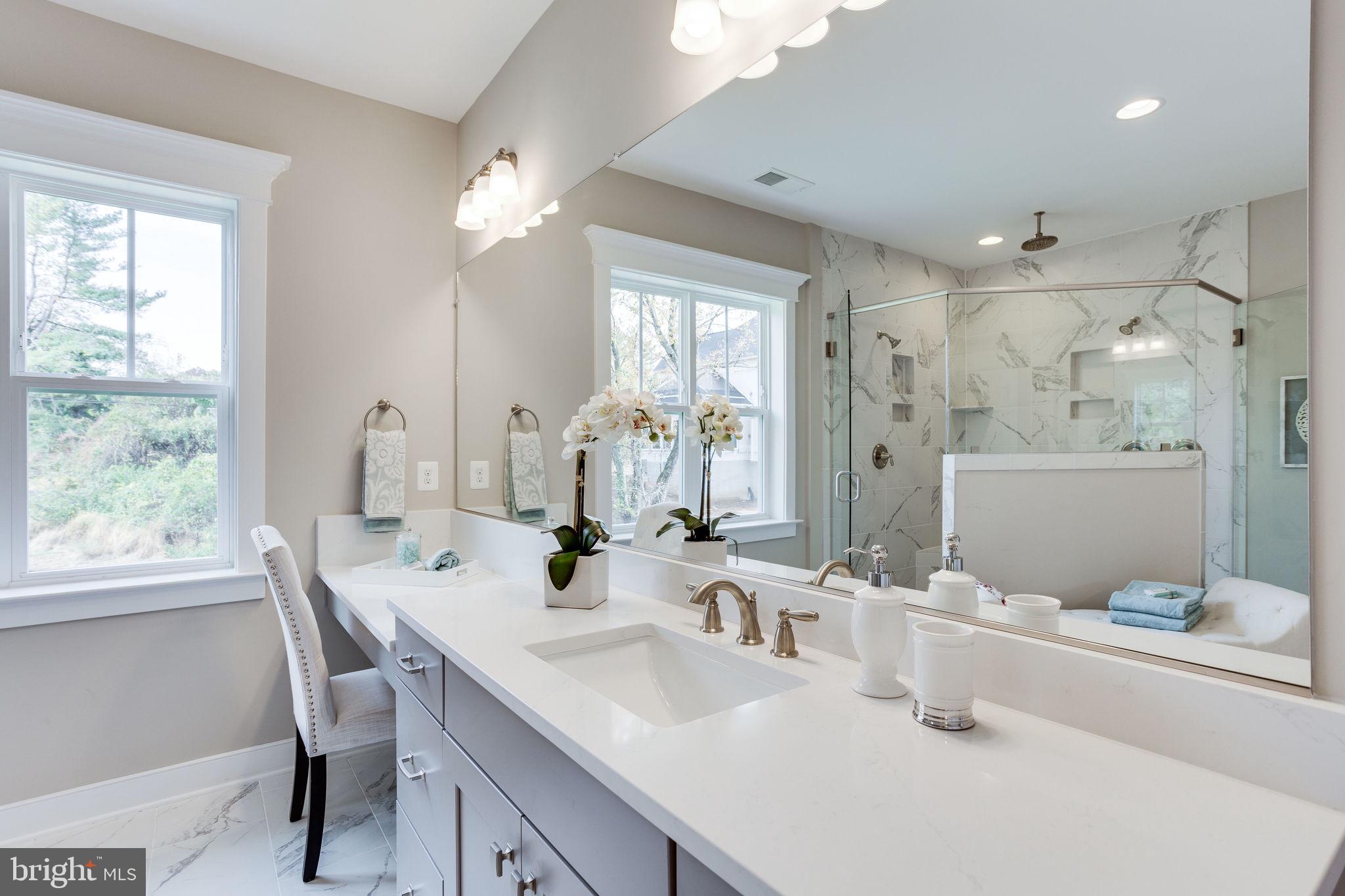 BROYHILL GLEN GARY PARK - Residential