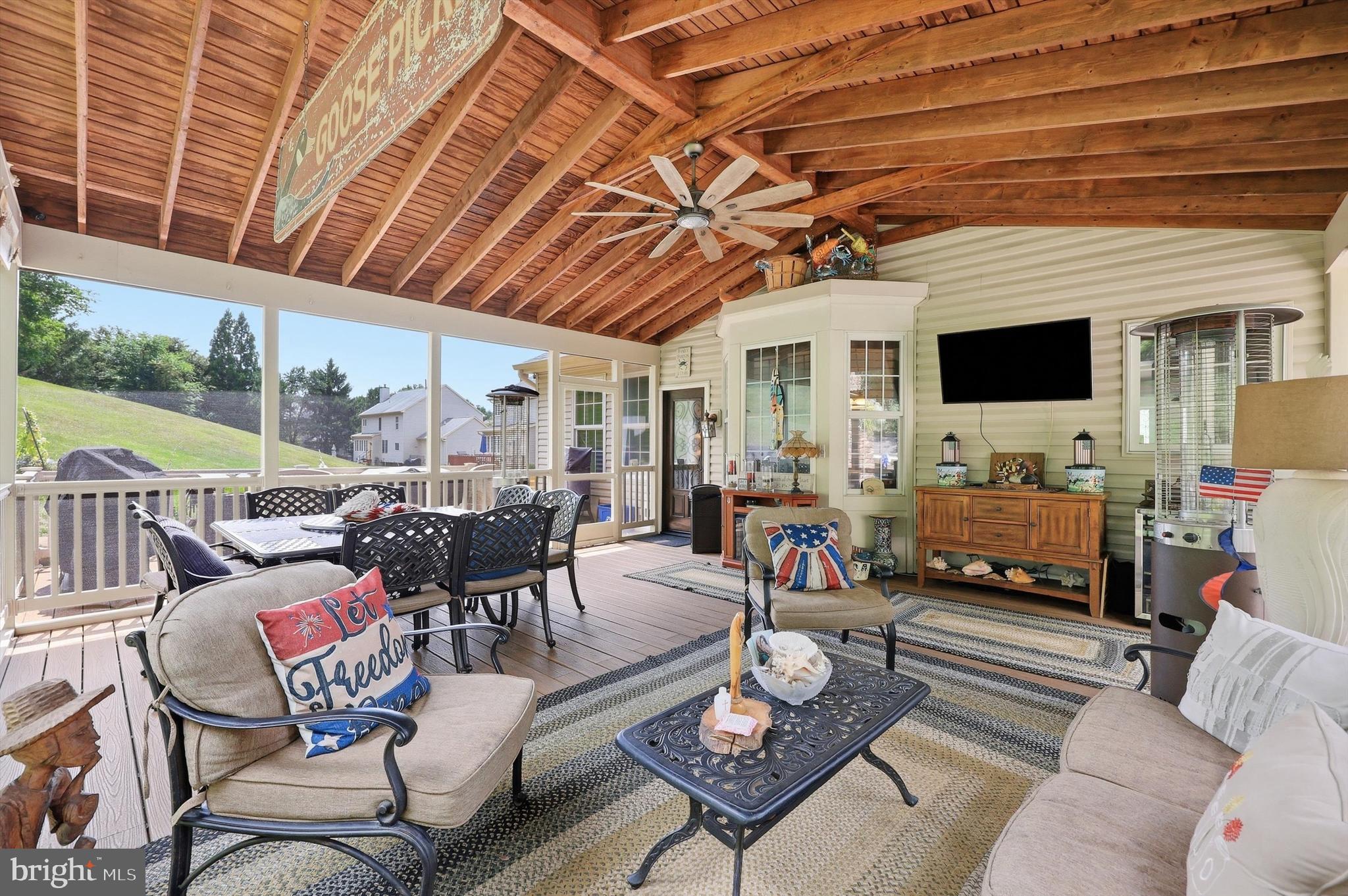 3313 NICHOLAS COURT