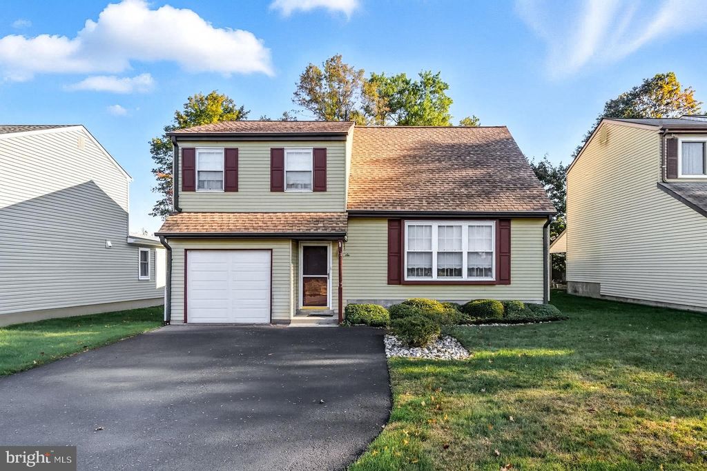 Photo of 6 Pheasant Run, HORSHAM, PA 19044 (MLS # PAMC2159406)