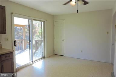 COUNTRY PARK - Residential Lease