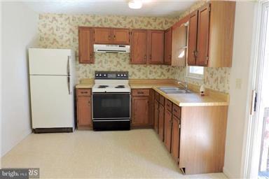 COUNTRY PARK - Residential Lease