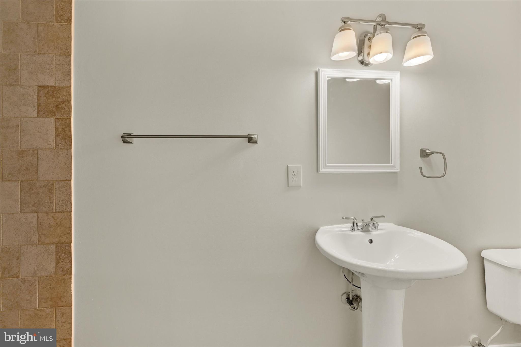 HIGHLANDTOWN - Residential
