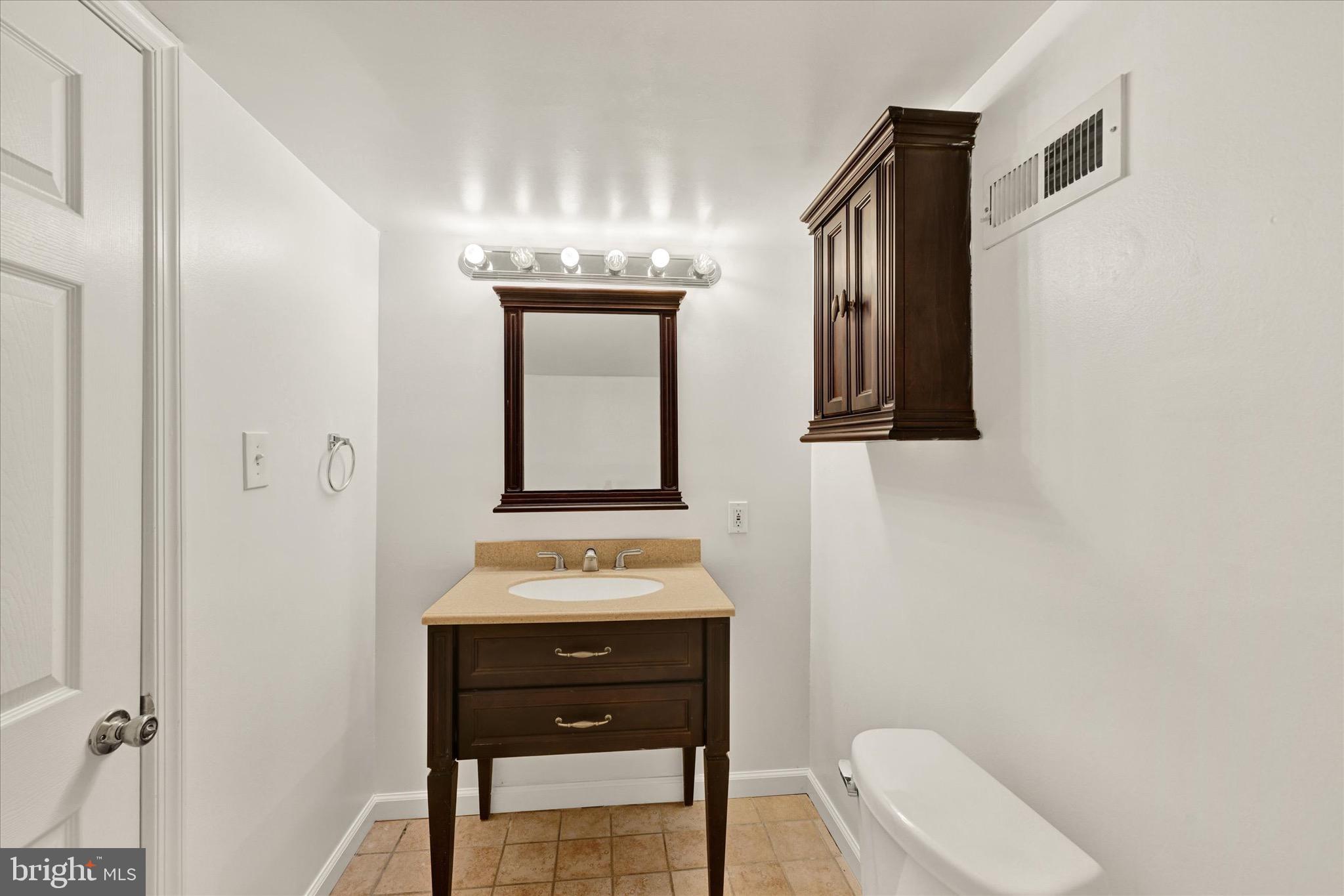 HIGHLANDTOWN - Residential
