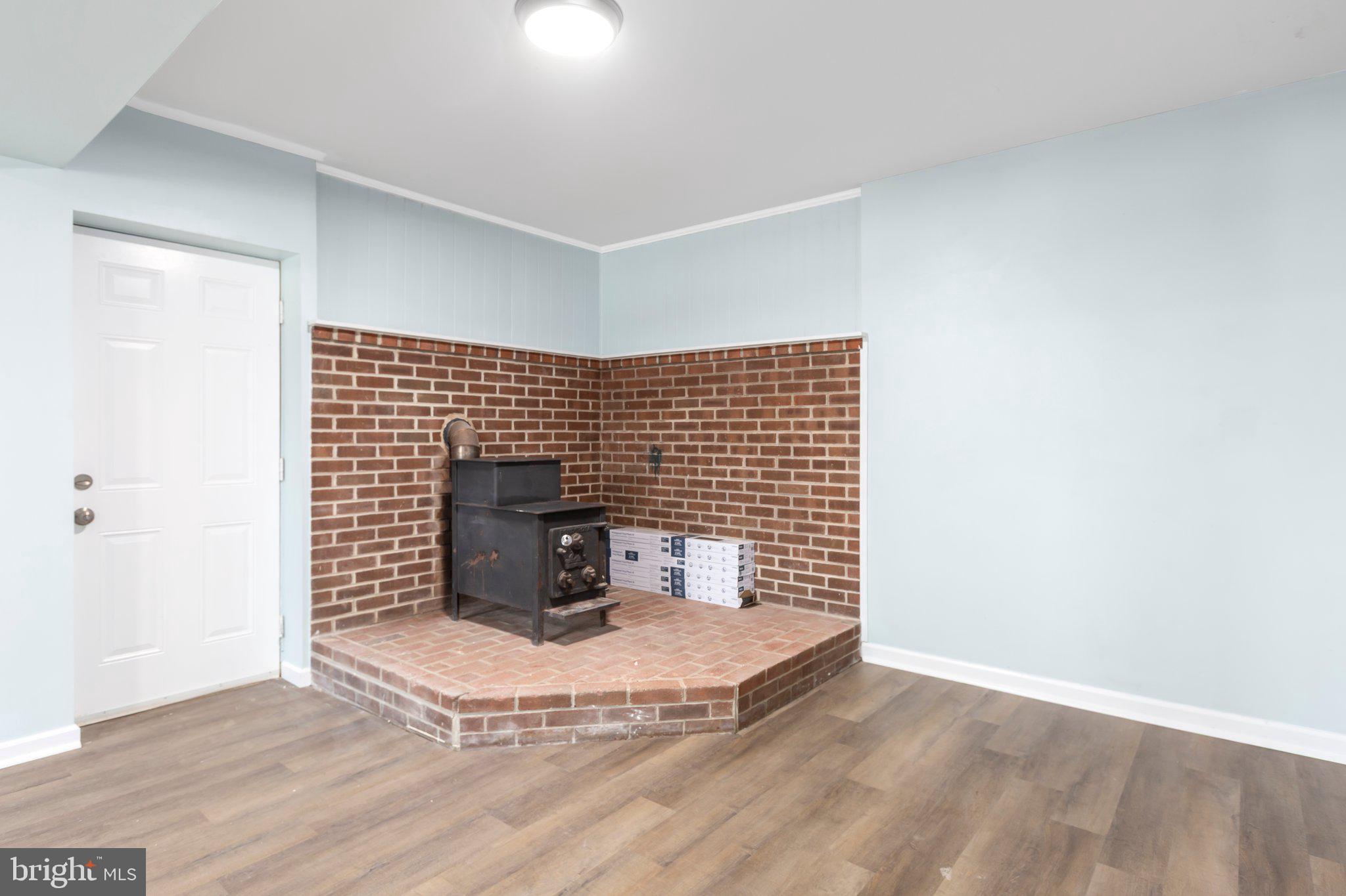 OAK GROVE TERRACE - Residential Lease