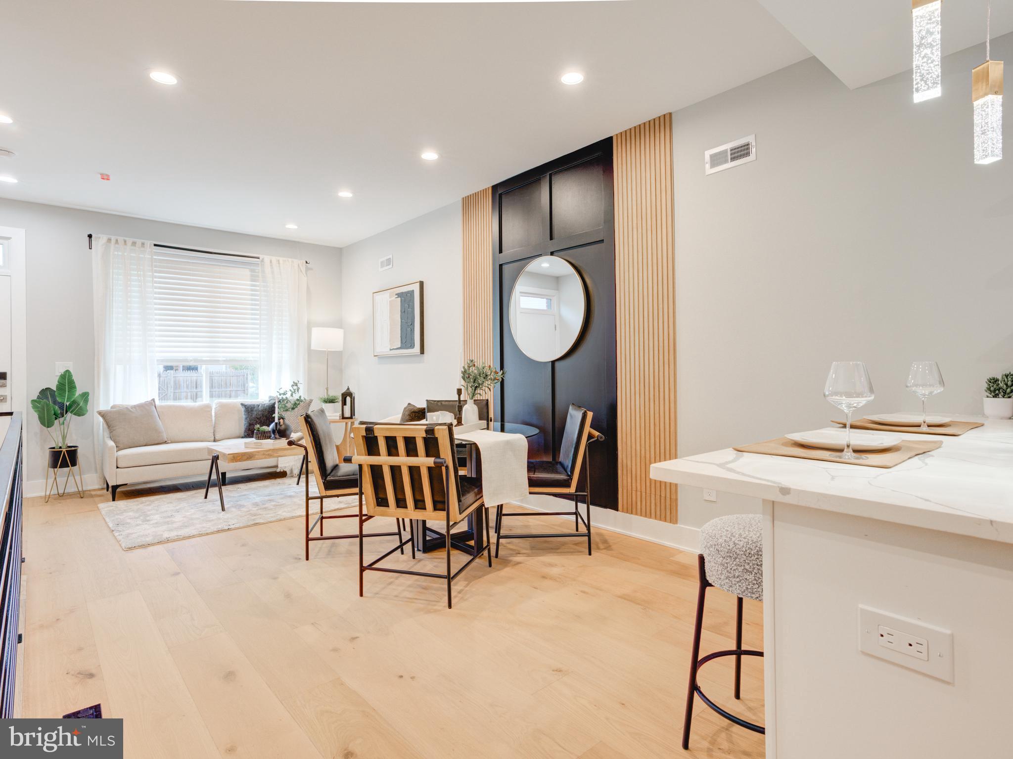 1933 N LEITHGOW STREET 35