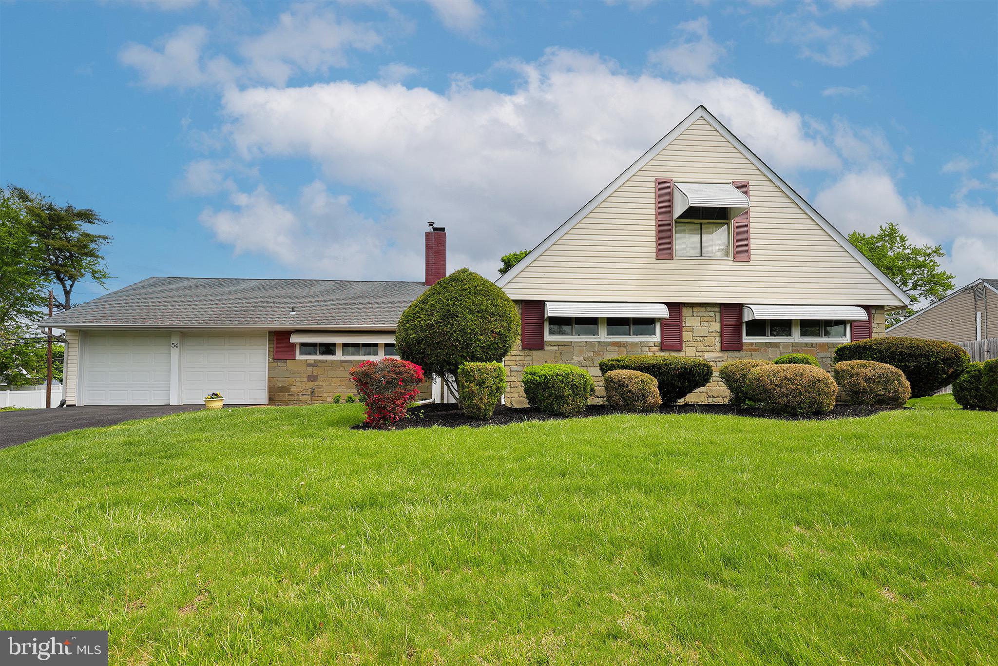 54 RED BERRY ROAD