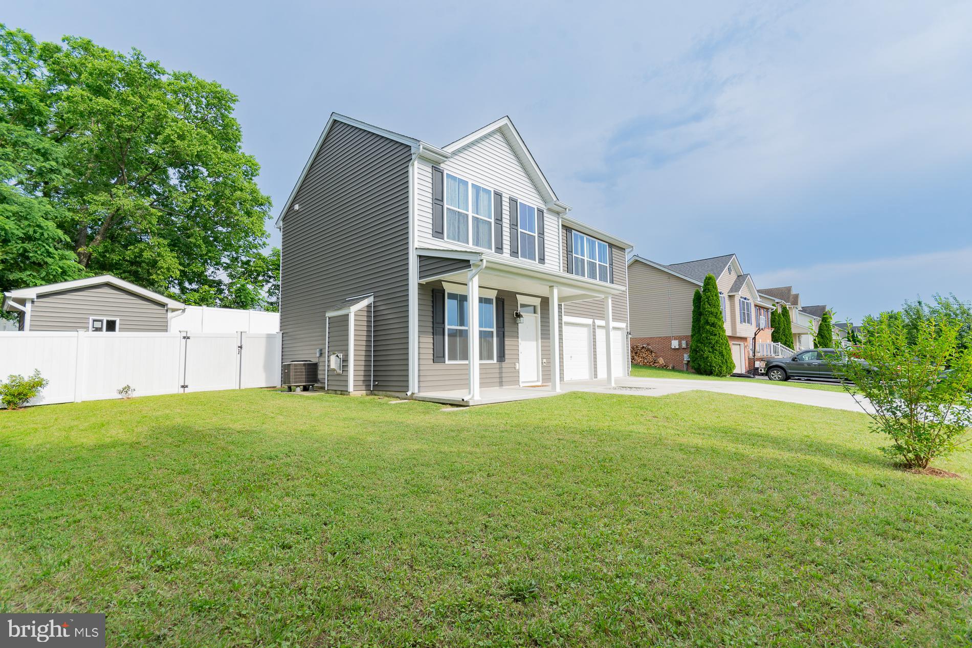 PRINCETON SHOALS - Residential