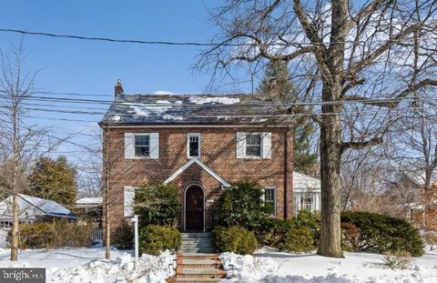 305 N KENMORE STREET ARLINGTON VA 22201