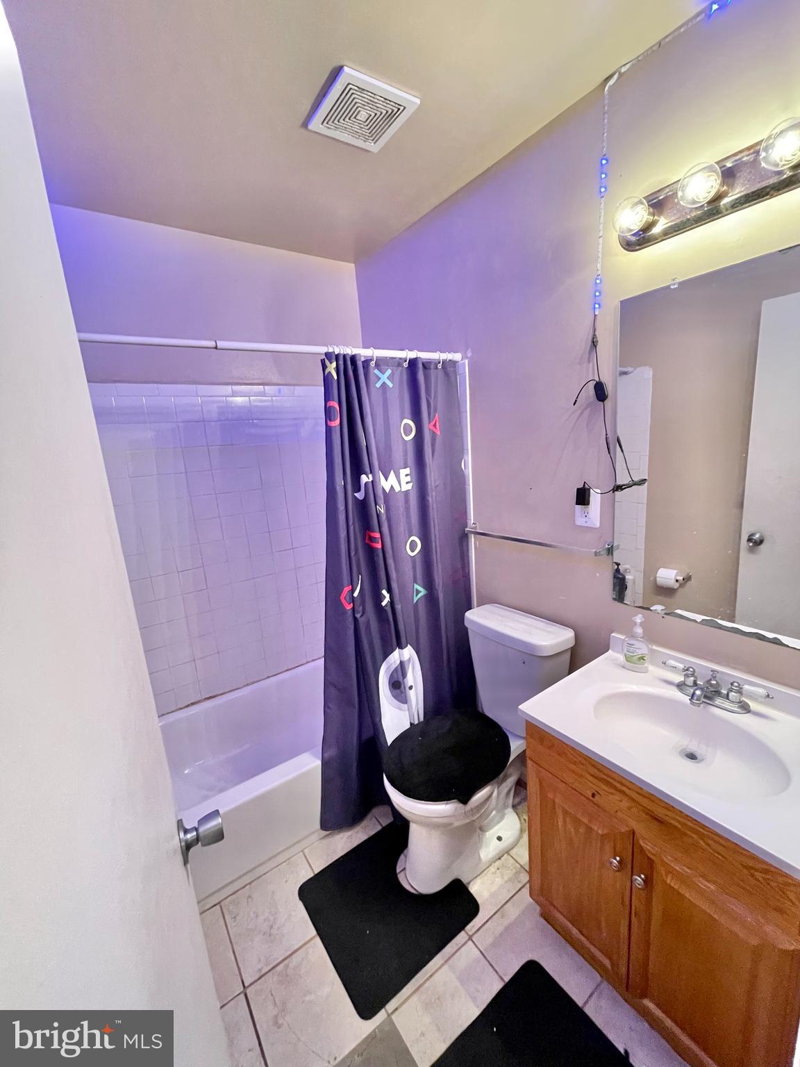 POINT OF WOODS - Residential