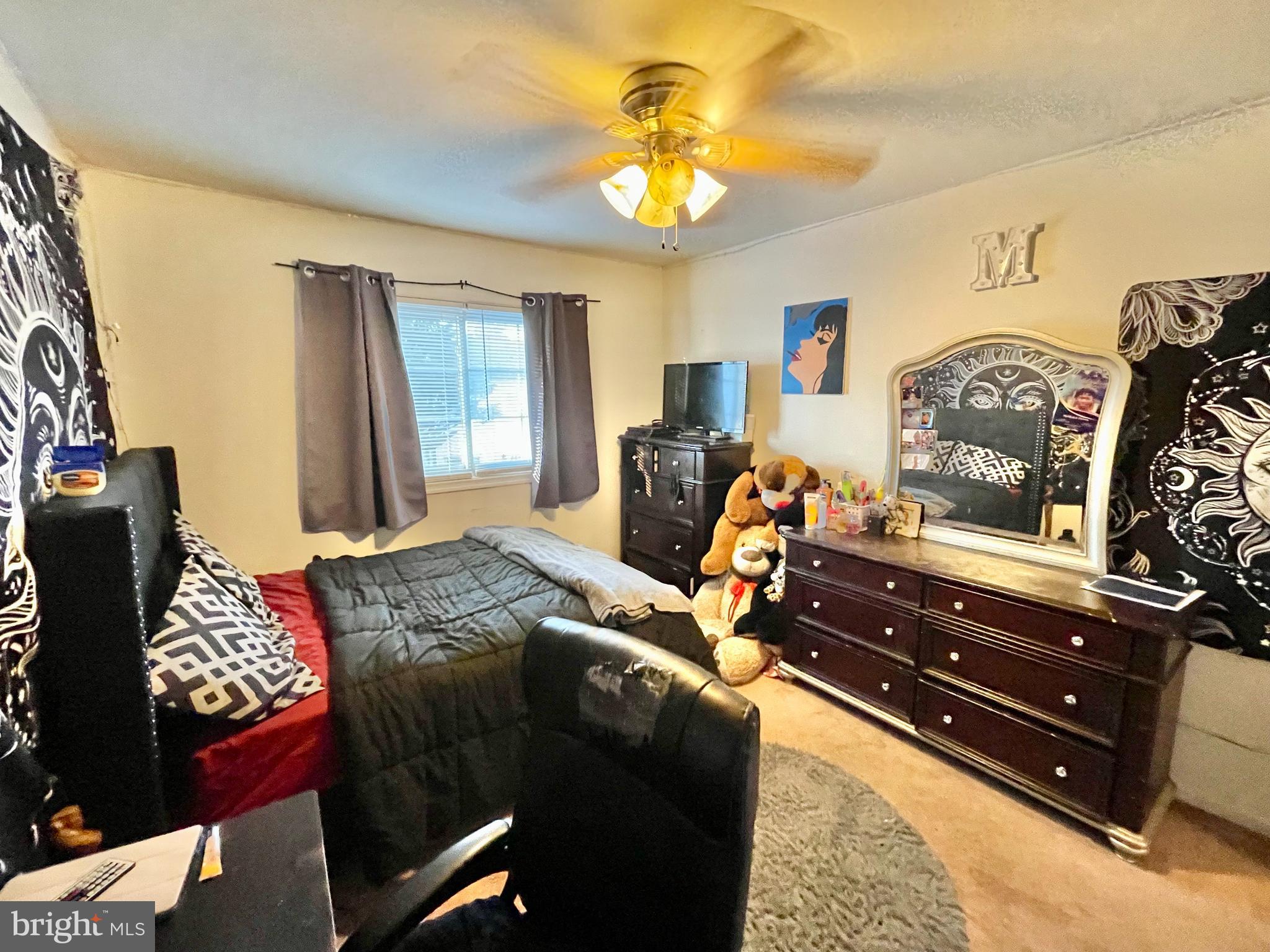 POINT OF WOODS - Residential