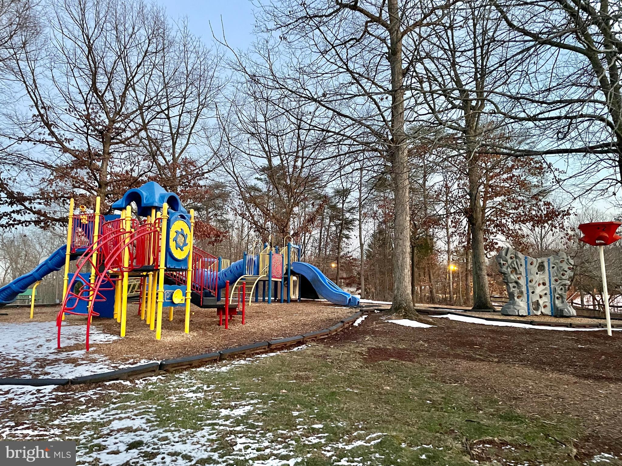 POINT OF WOODS - Residential