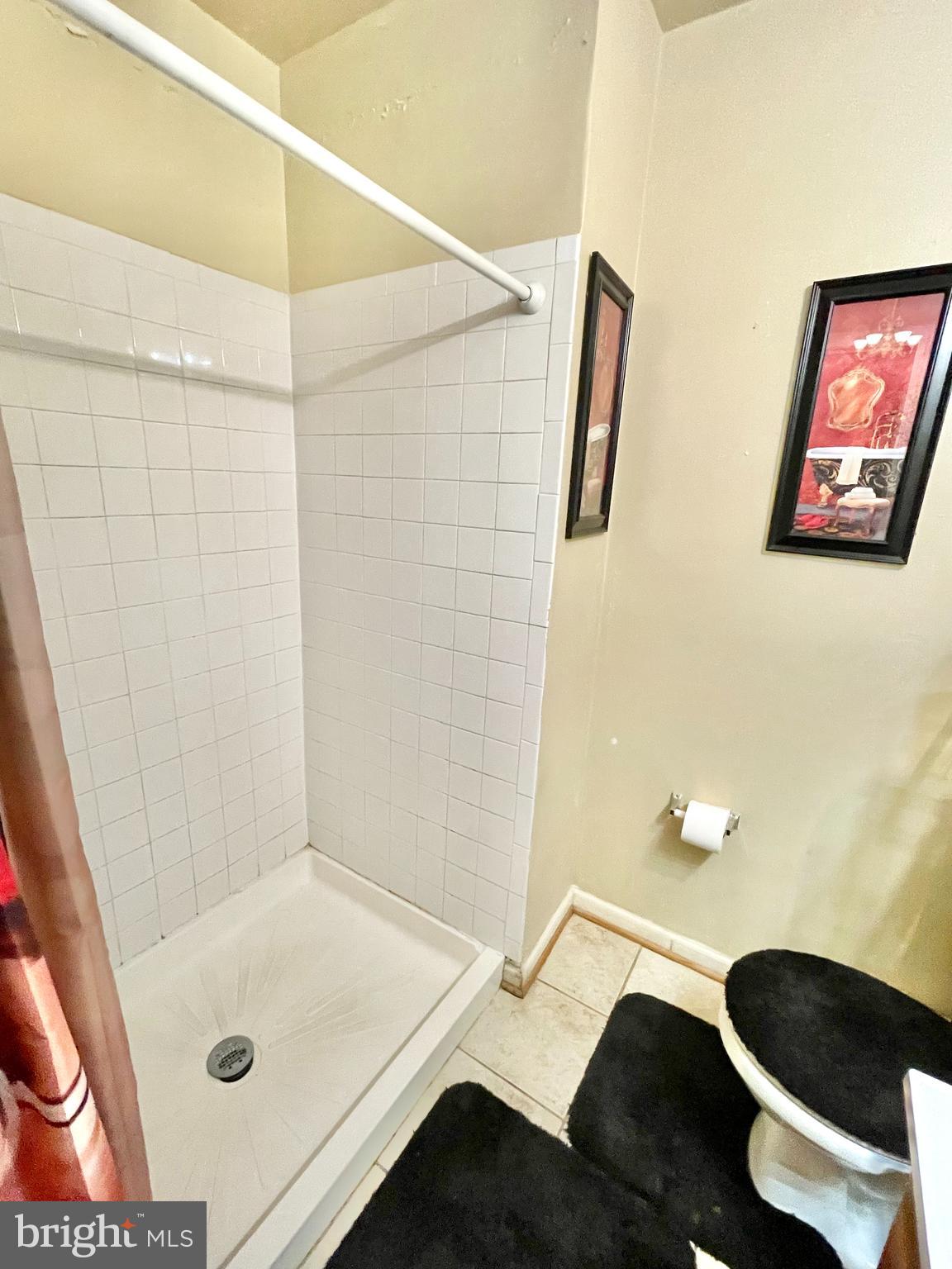 POINT OF WOODS - Residential