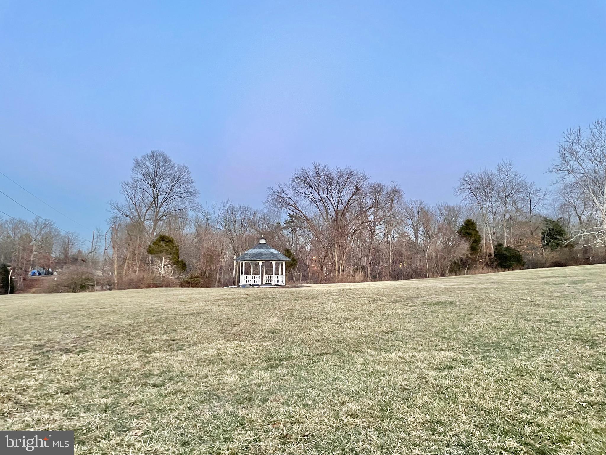 POINT OF WOODS - Residential