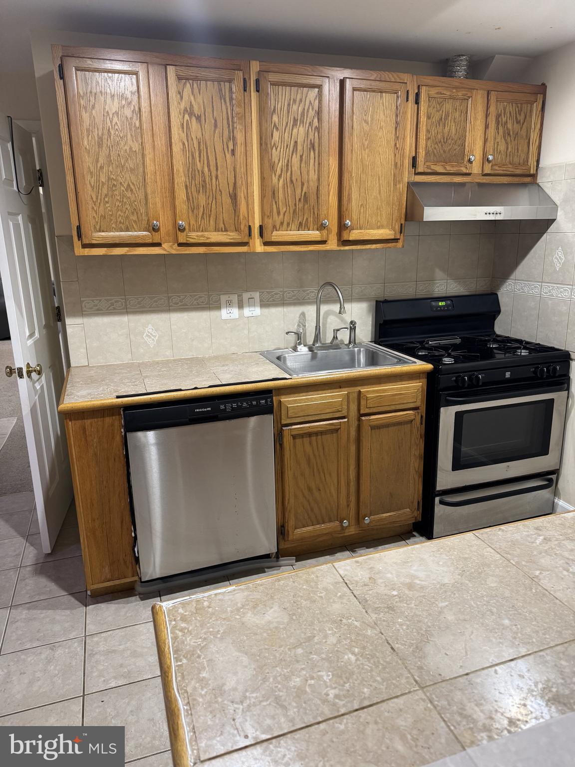 15309 BRIARCLIFF MANOR (BASEMENT)