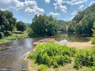THE CROSSING AT GREAT CACAPON - Residential