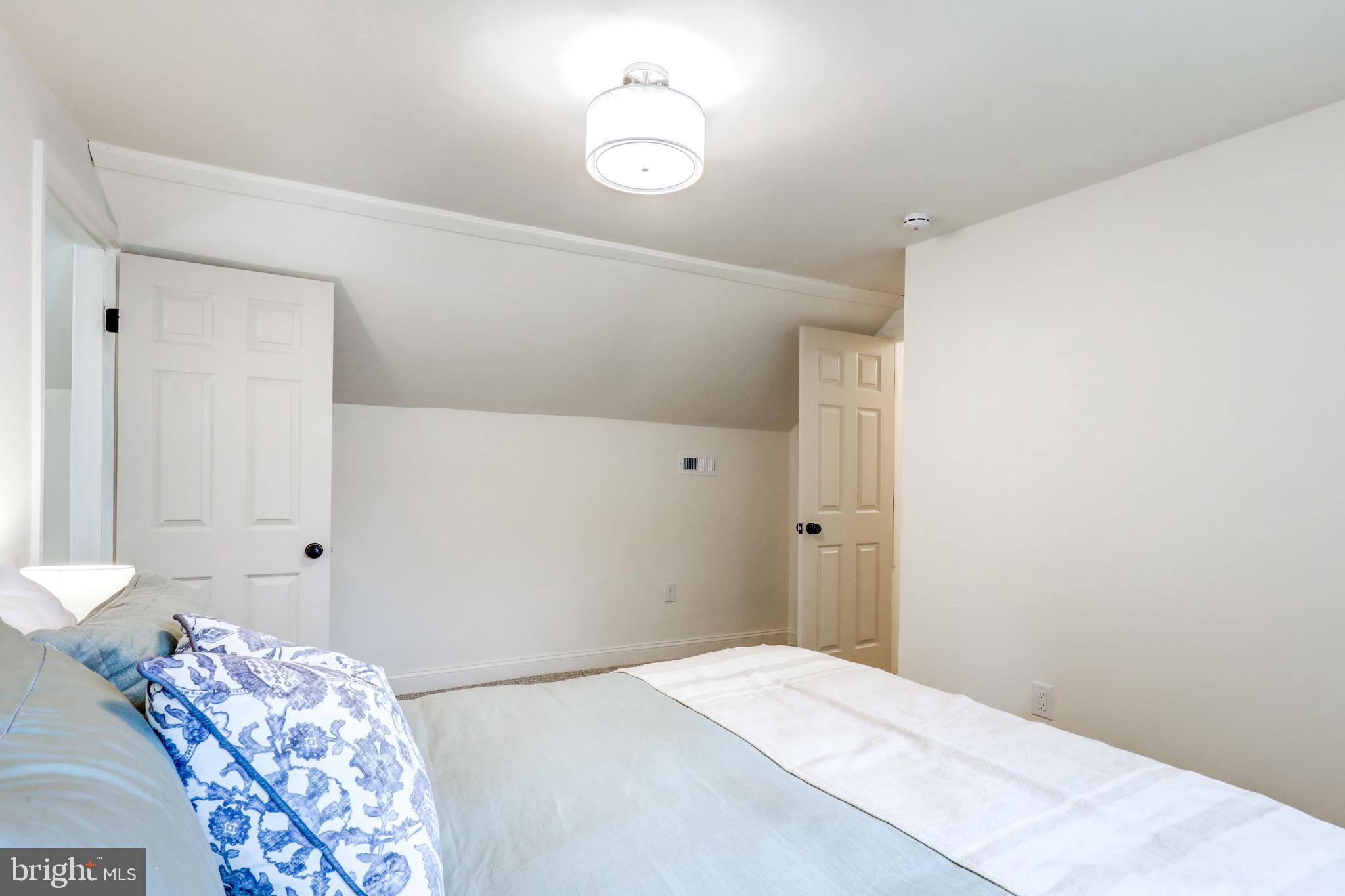 ROCKLEDGE - Residential