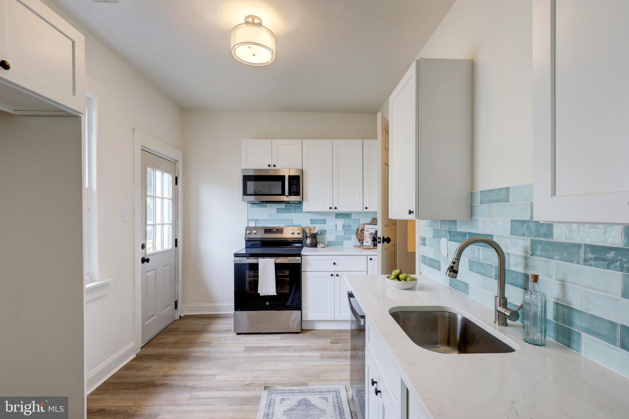 ROCKLEDGE - Residential