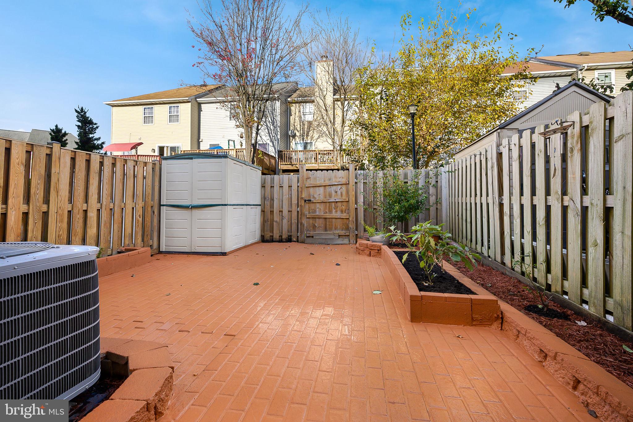 POINT OF WOODS - Residential